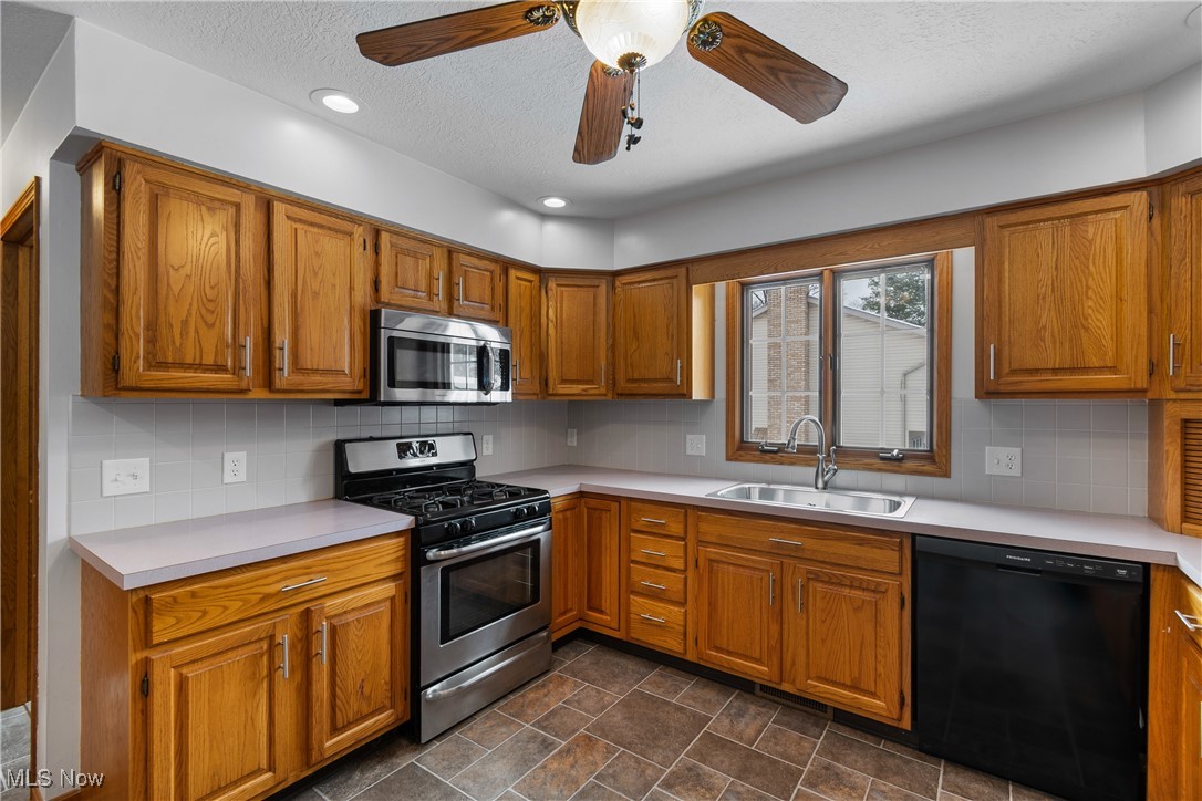 8779 Glenarden Circle NW