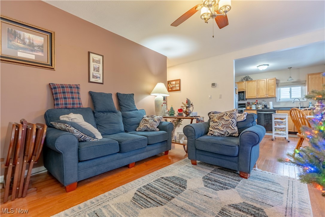2863 Archwood Place