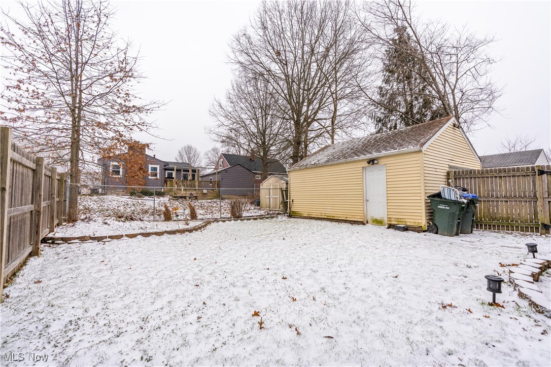 2863 Archwood Place