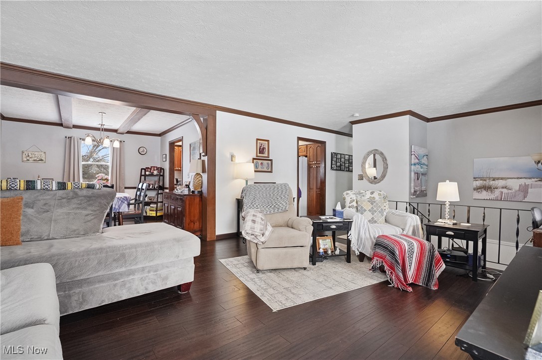 1601 Raywood Road