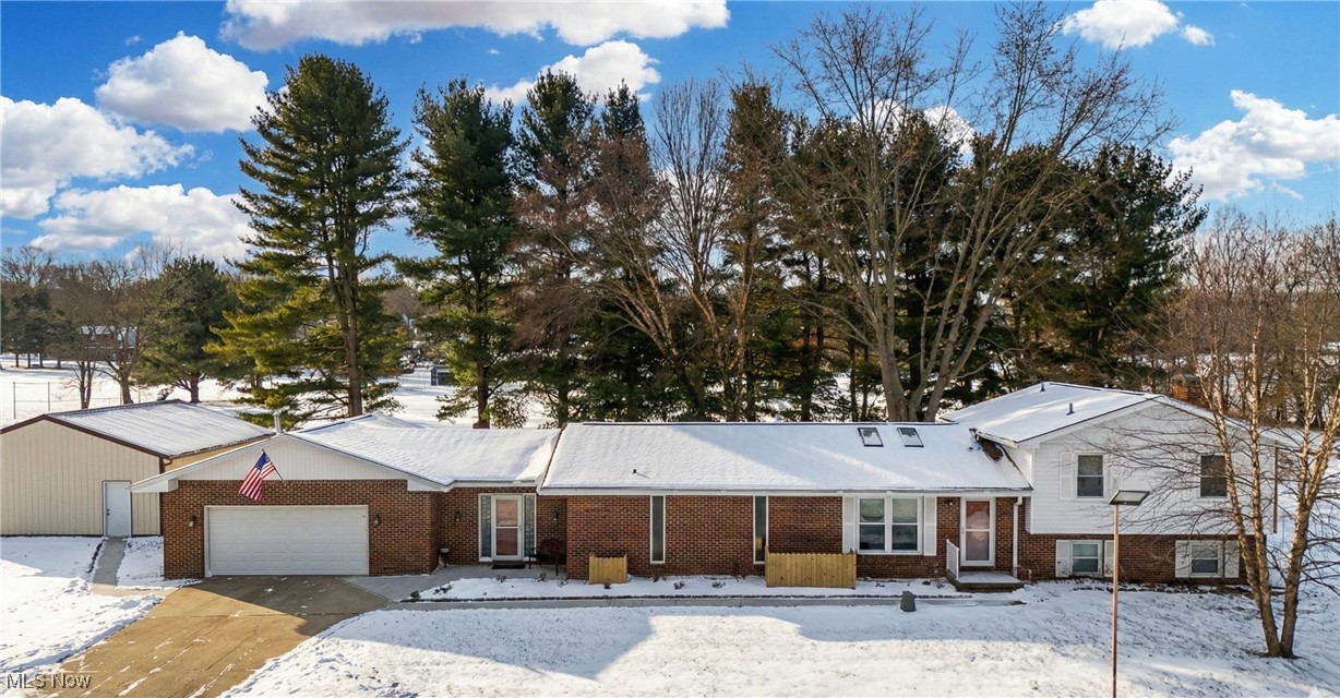 570 E Turkeyfoot Lake Road