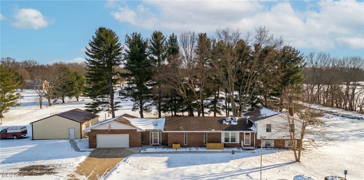 570 E Turkeyfoot Lake Road