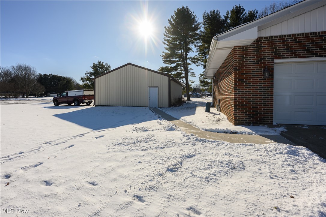 570 E Turkeyfoot Lake Road