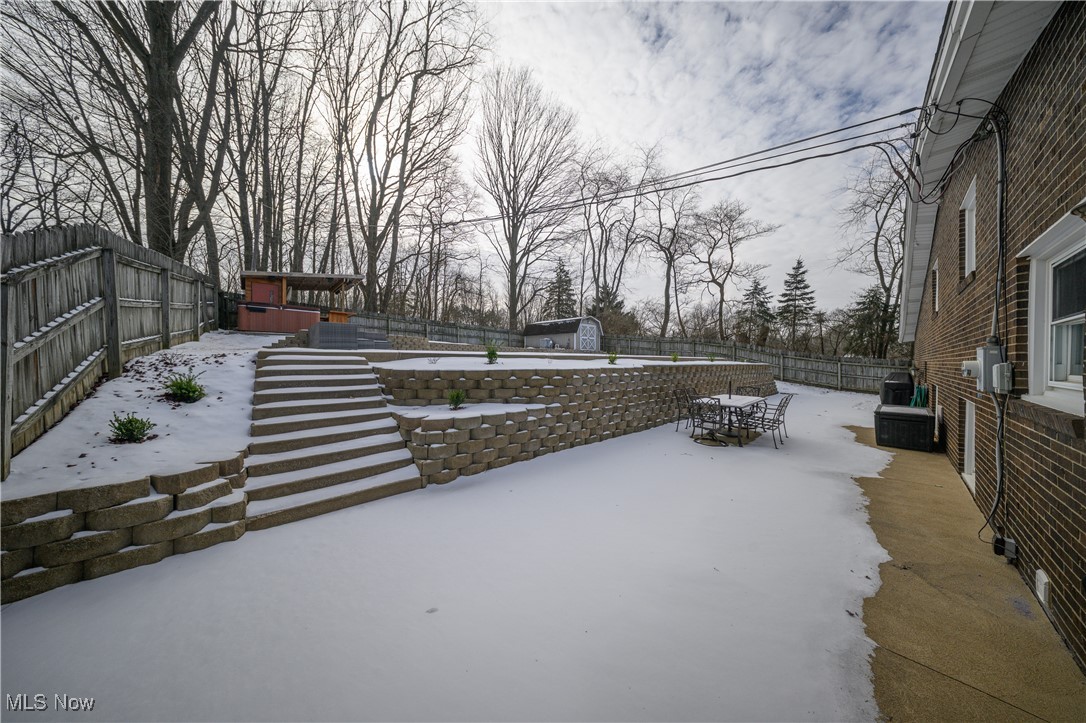 730 Vincent Road NW