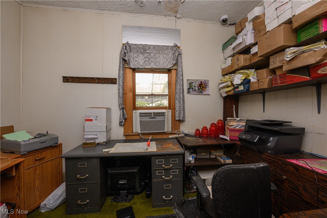 468 W Vine Street