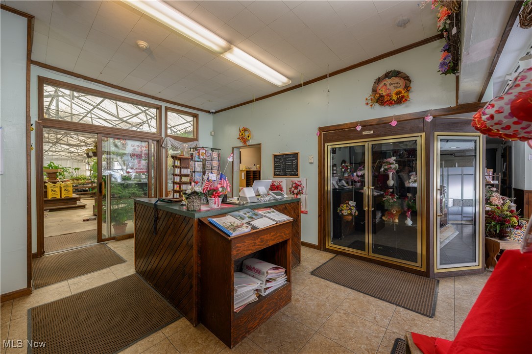 468 W Vine Street