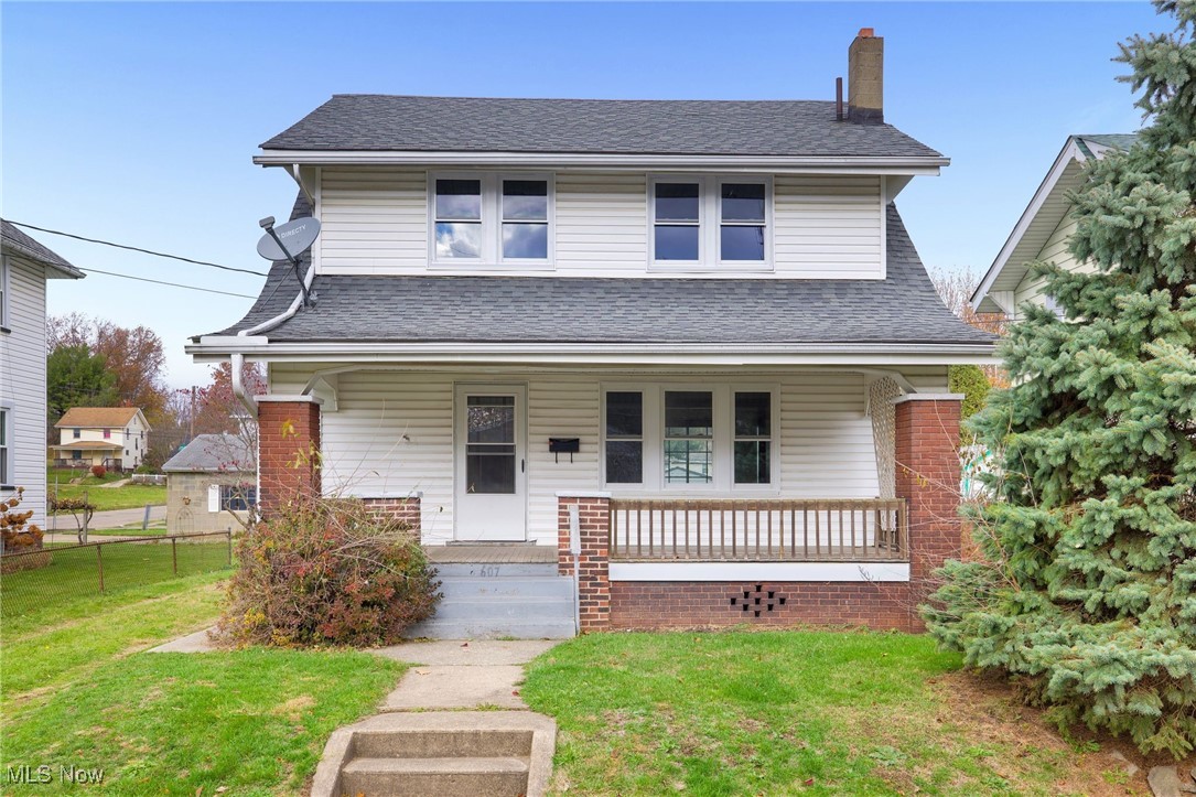 1607 18th Street NE