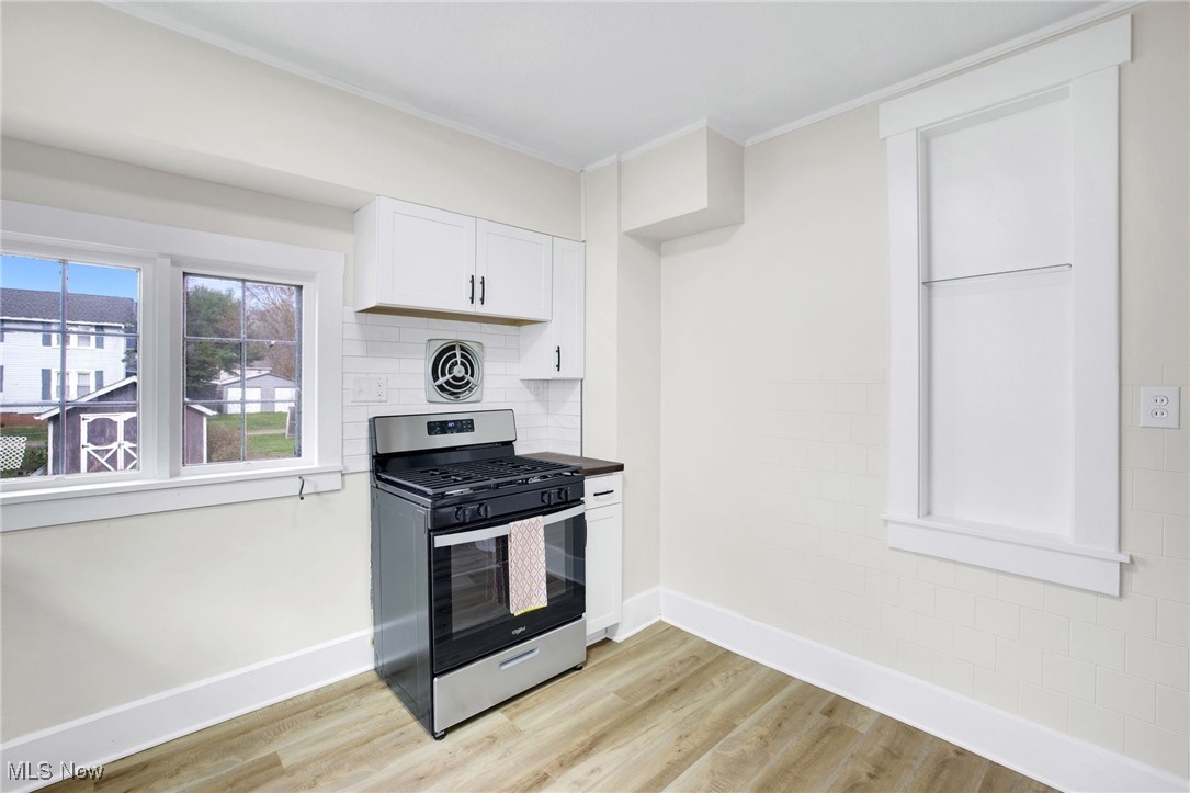 1607 18th Street NE