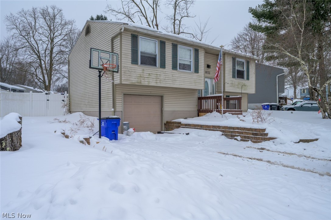 1033 Sunnywood Lane