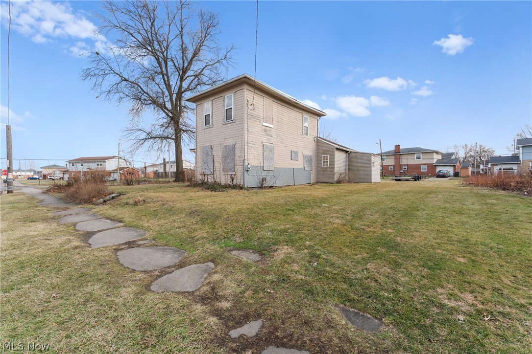 1014 9th Street NE