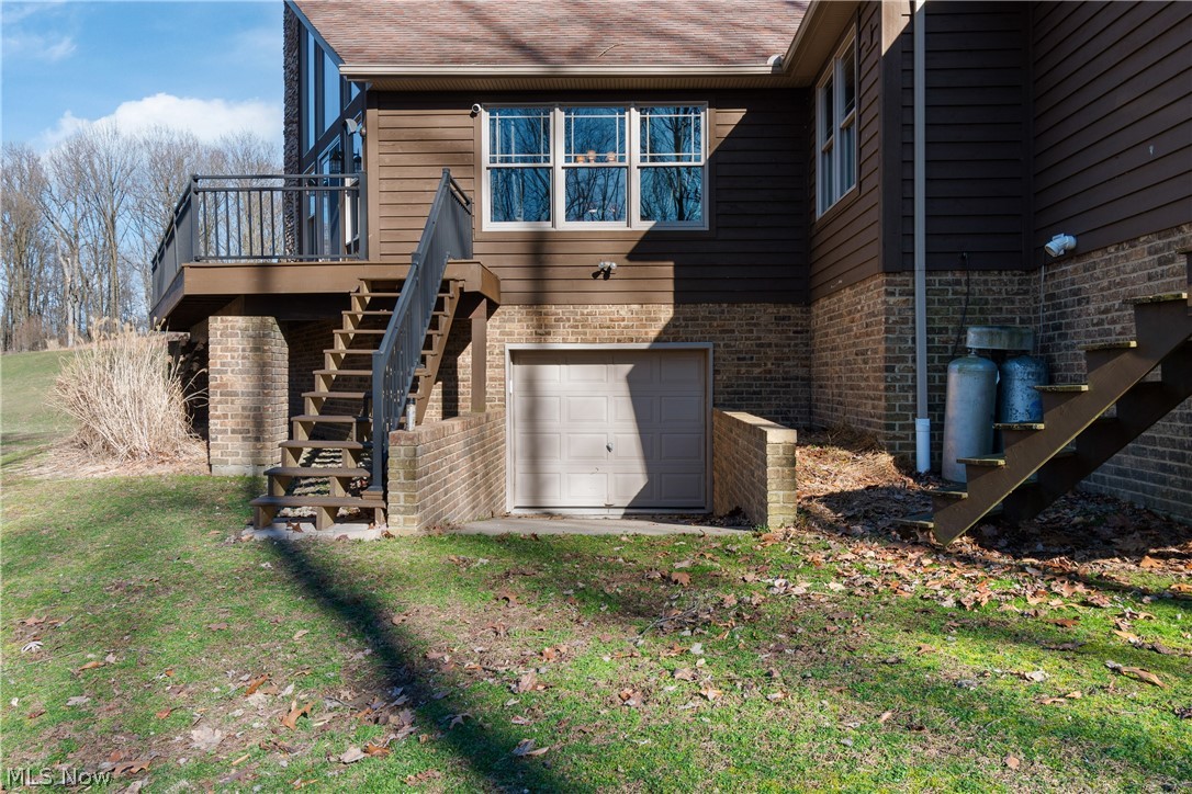 2517 Golfview Drive NE