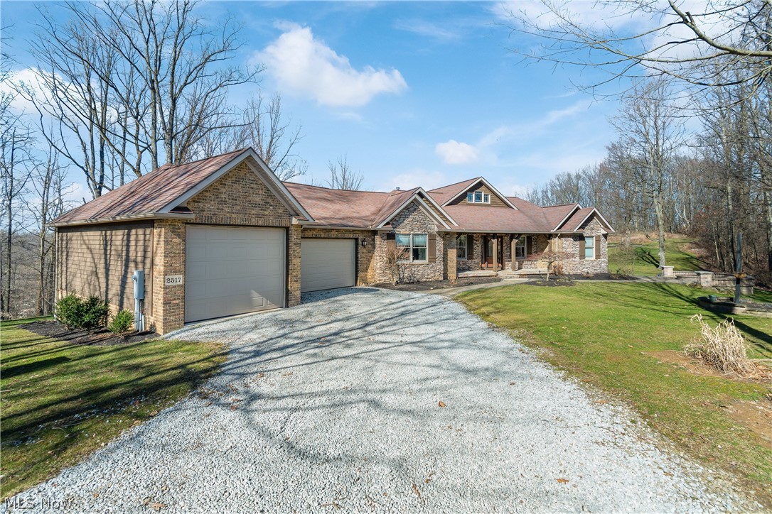 2517 Golfview Drive NE