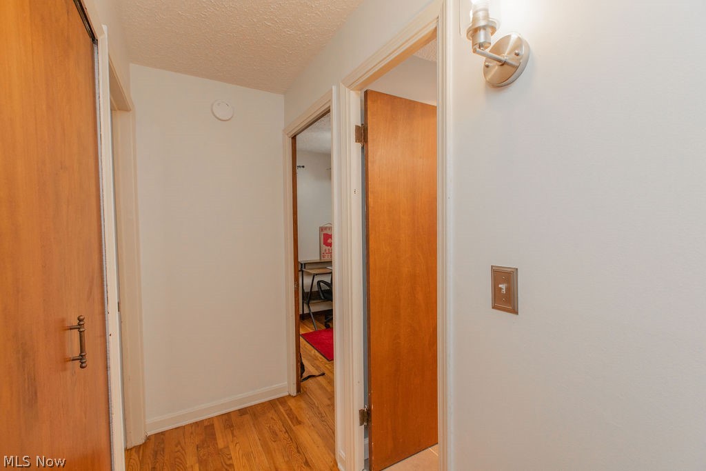 299 Inwood Boulevard