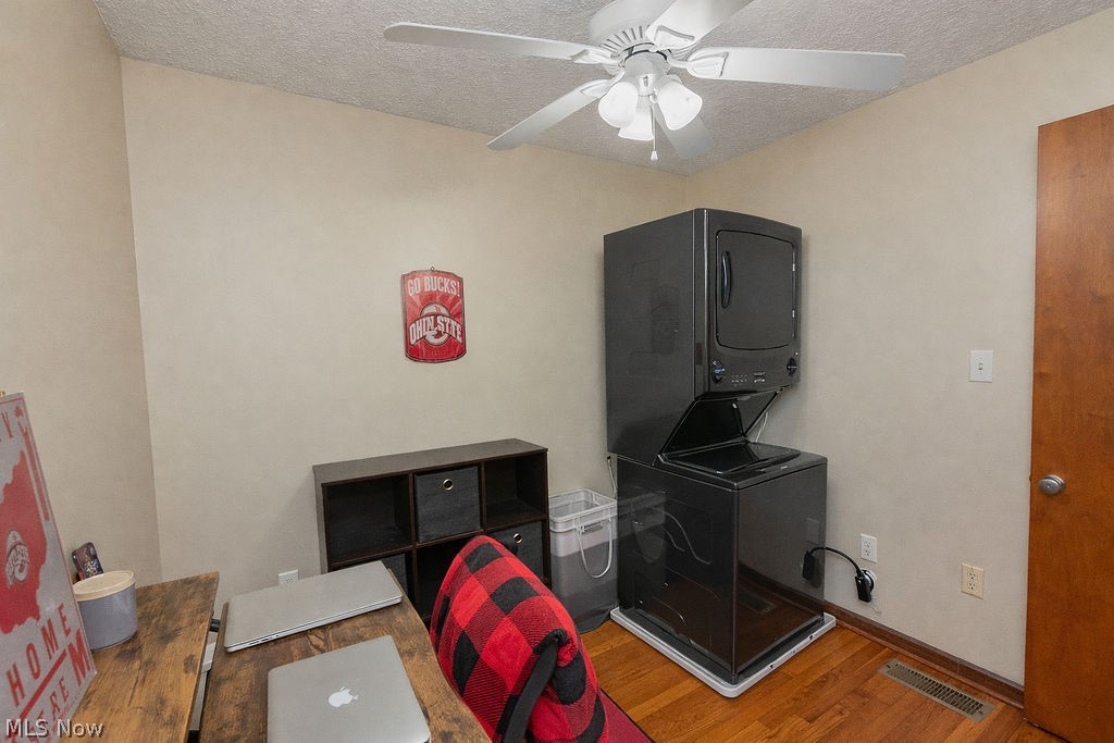 299 Inwood Boulevard