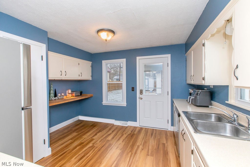 299 Inwood Boulevard