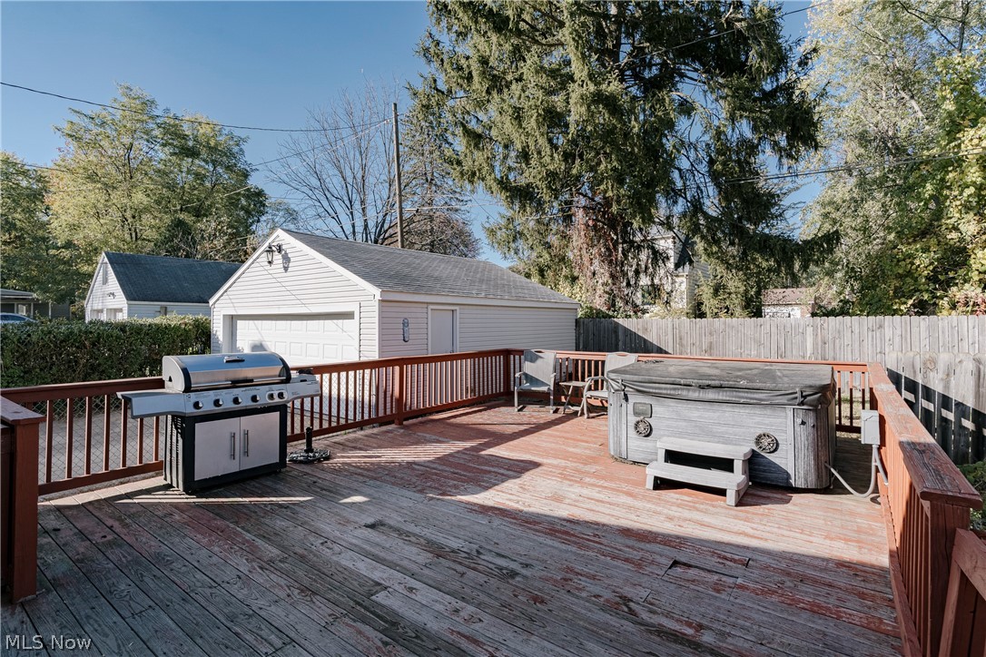 2679 N Bender Avenue