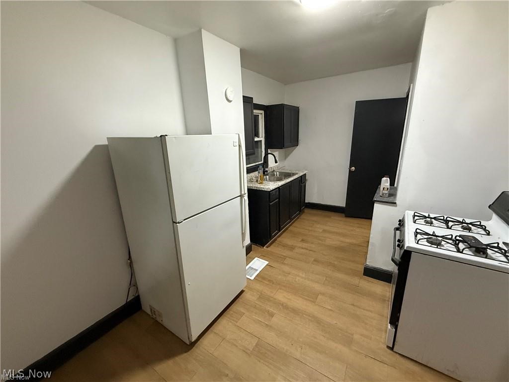 2113 W 104th Street