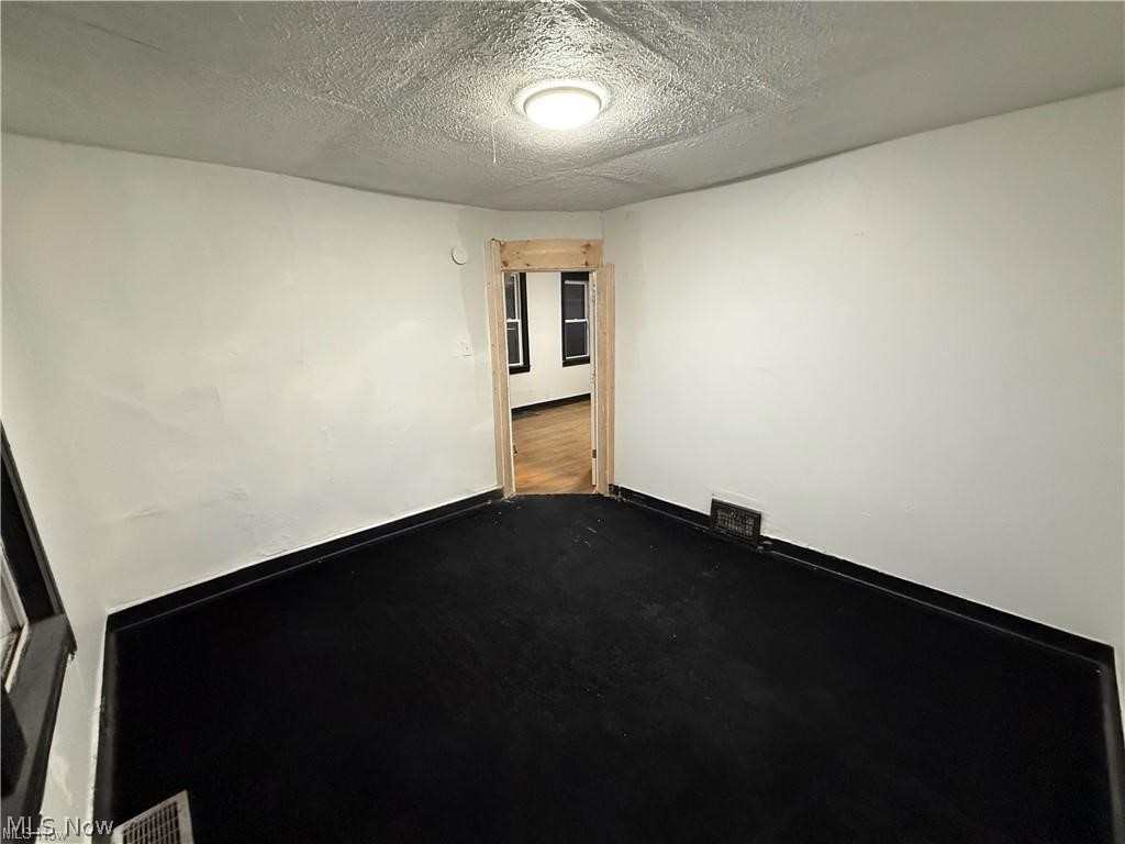 2113 W 104th Street