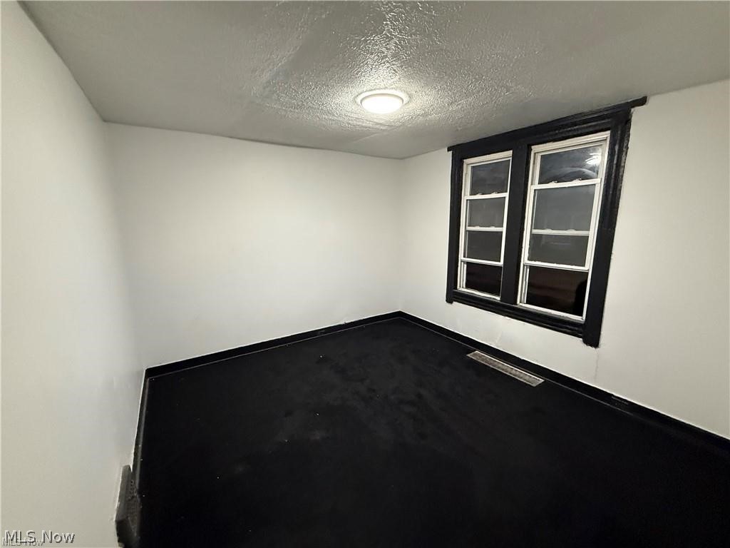 2113 W 104th Street