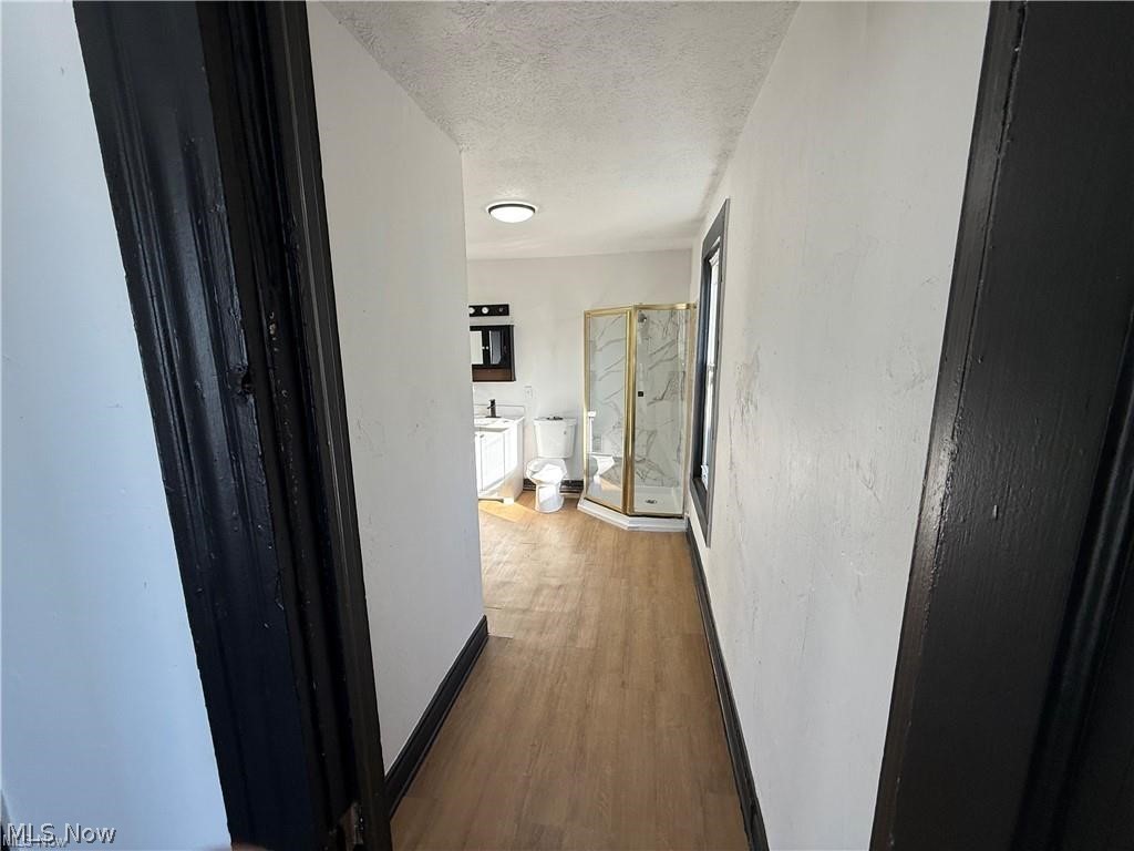 2113 W 104th Street