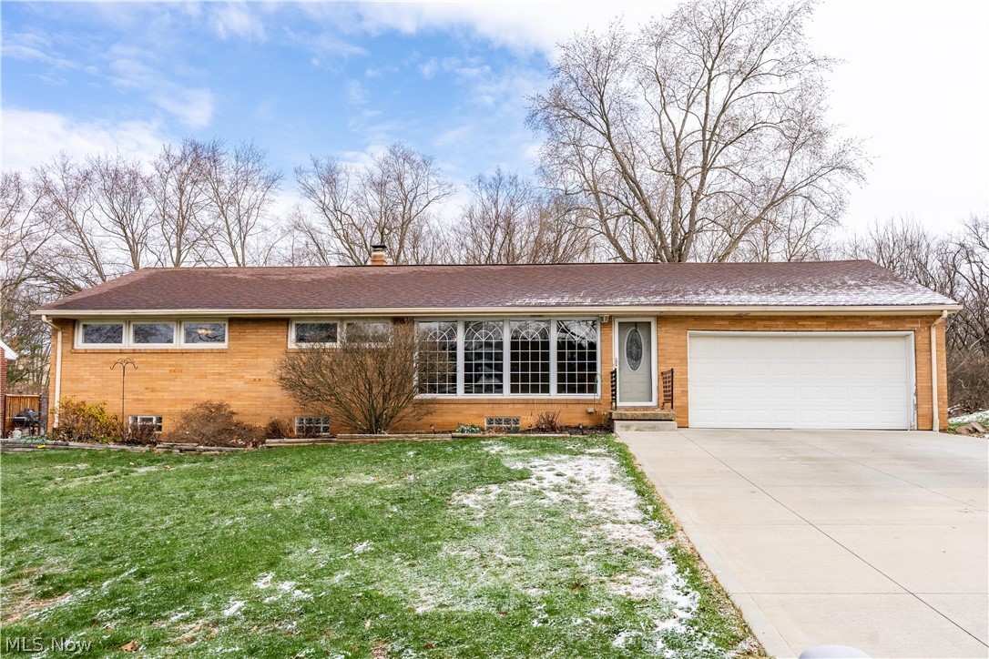 3939 Thunderbird Circle NW