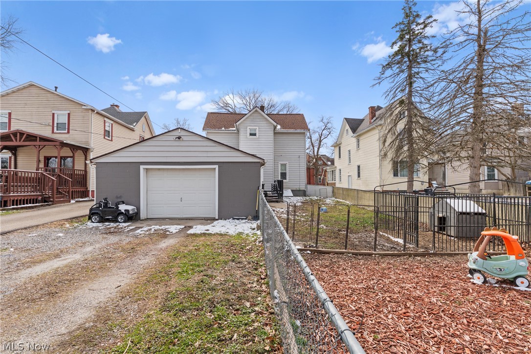 125 E Indiana Avenue
