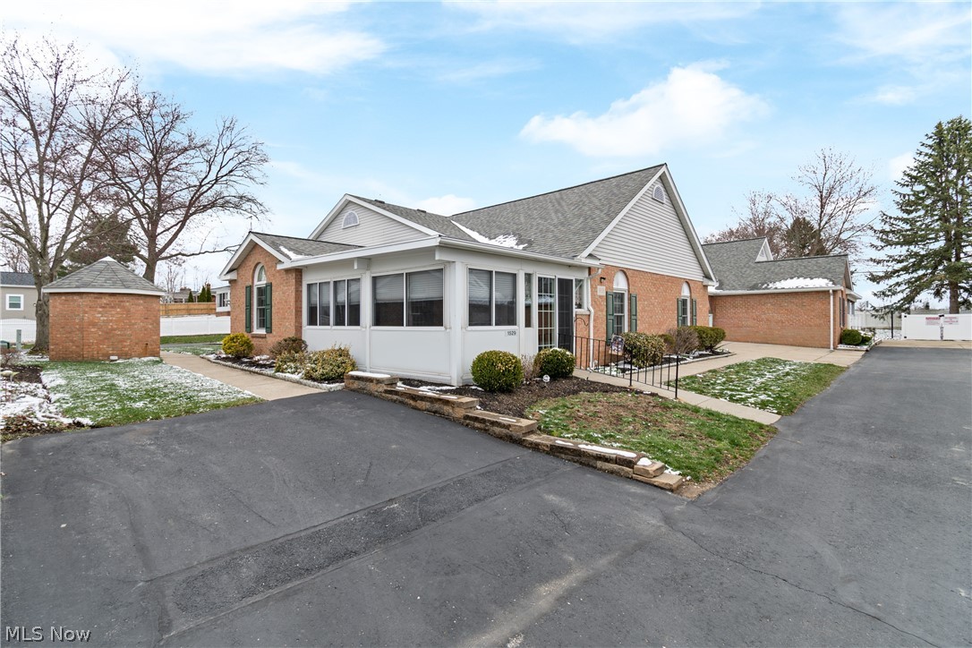 1529 Rhine River Road NW
