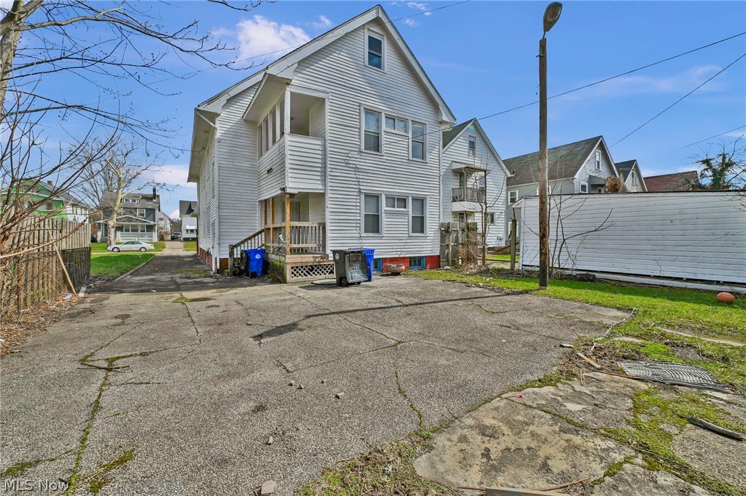 3652 E 153rd Street
