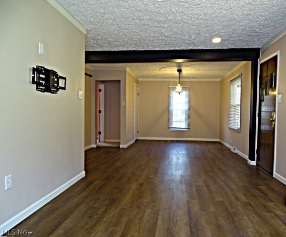 1010 Crestline Drive