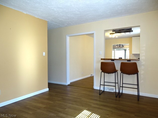 1010 Crestline Drive