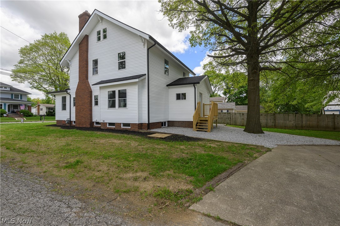 407 W Main Street