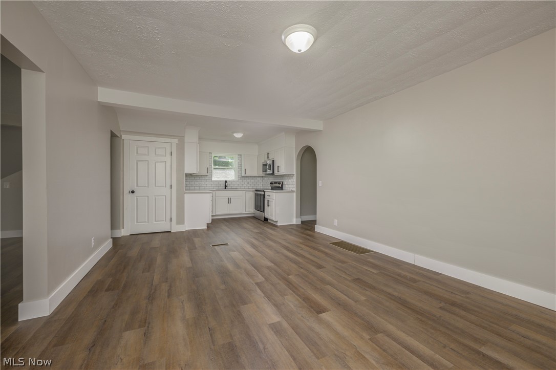 407 W Main Street