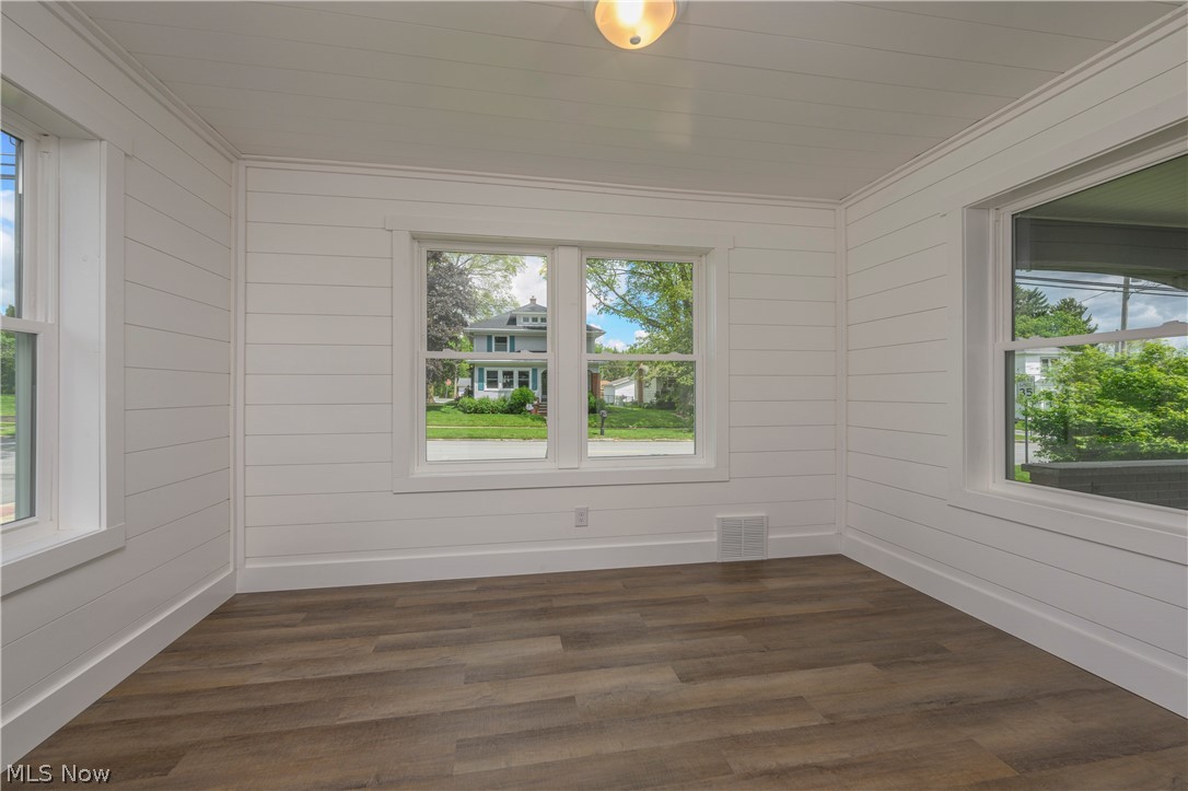 407 W Main Street