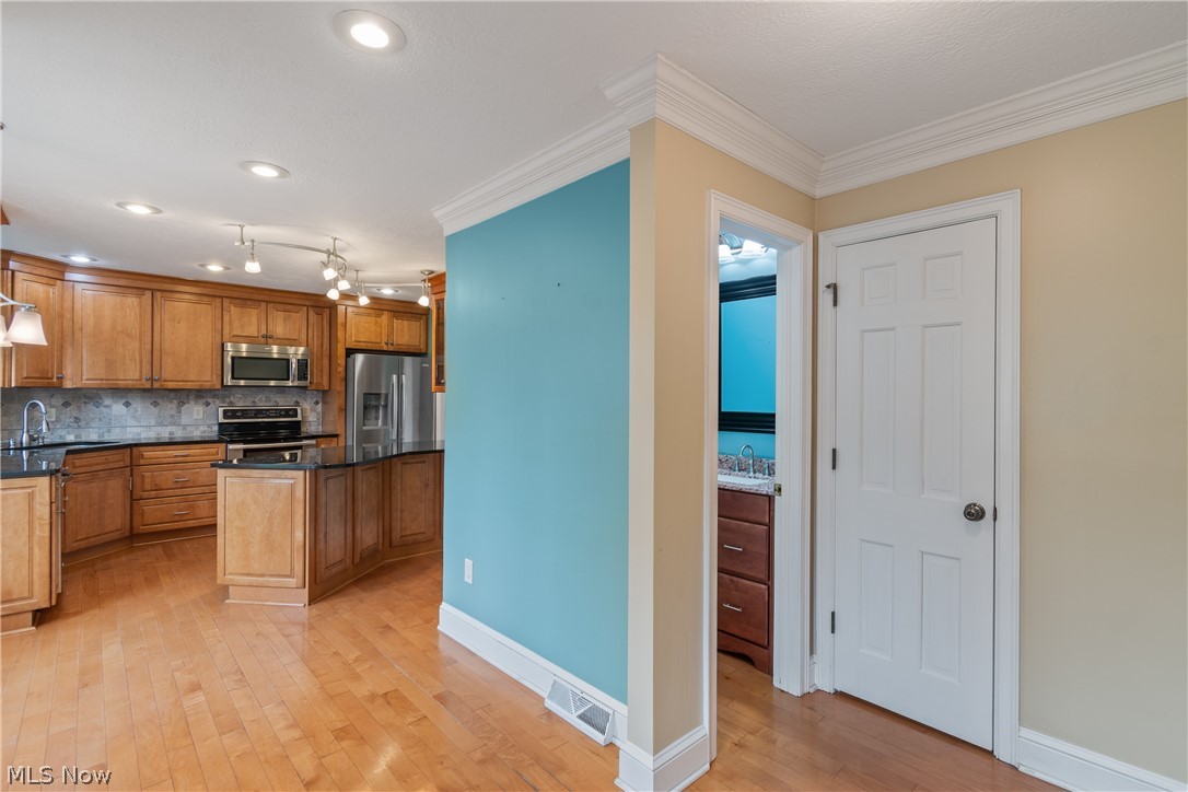 41 Hudson Common Drive