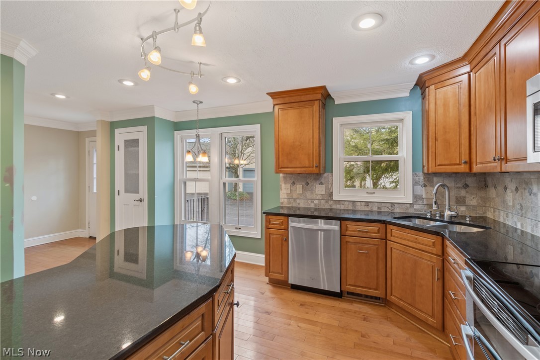 41 Hudson Common Drive