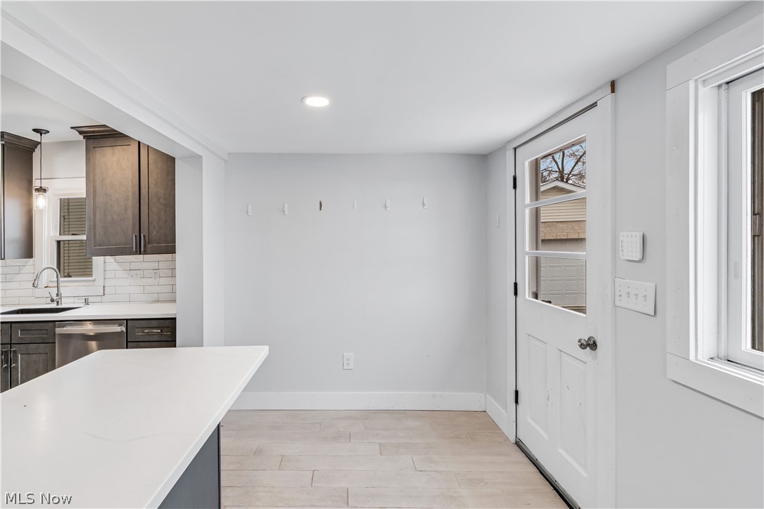 30 20th Street SW