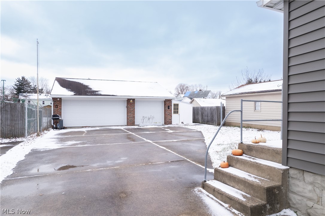 30 20th Street SW