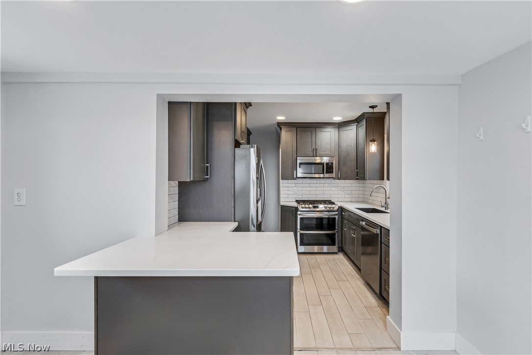 30 20th Street SW