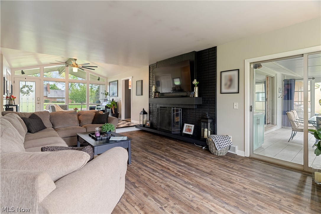 1331 Buena Vista Street NE