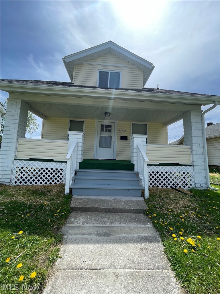 679 W Oregon Avenue