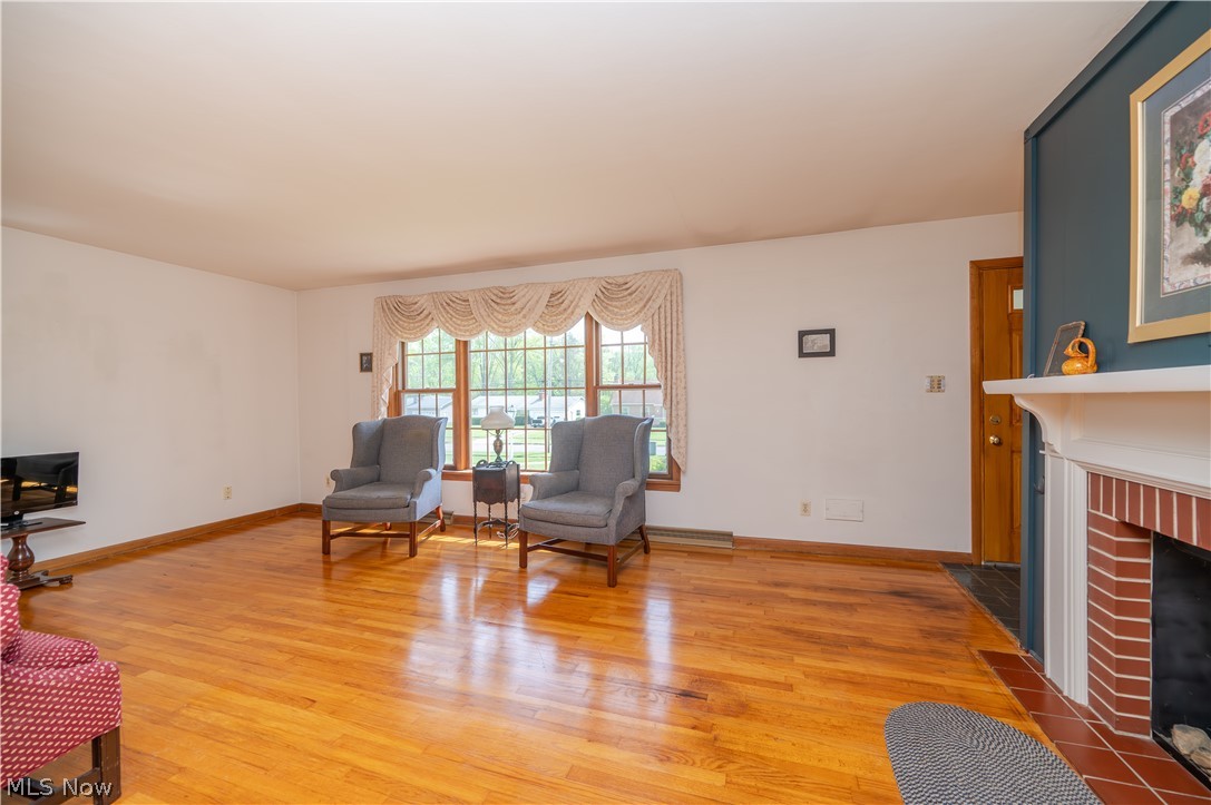 1498 Brantford Drive