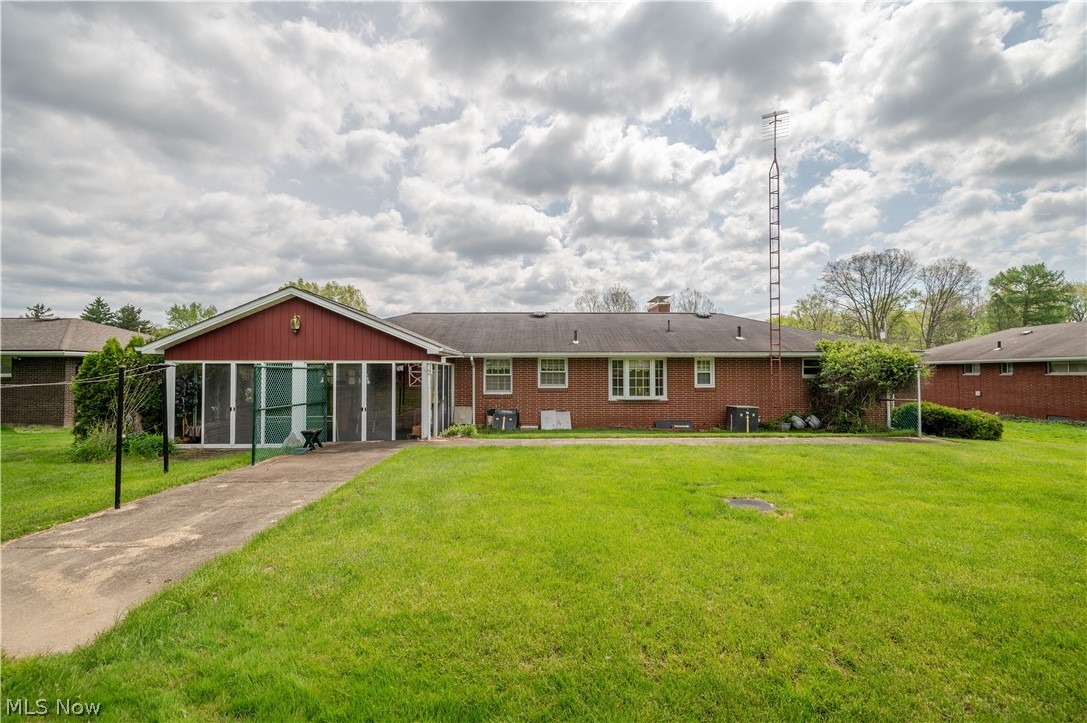 1498 Brantford Drive