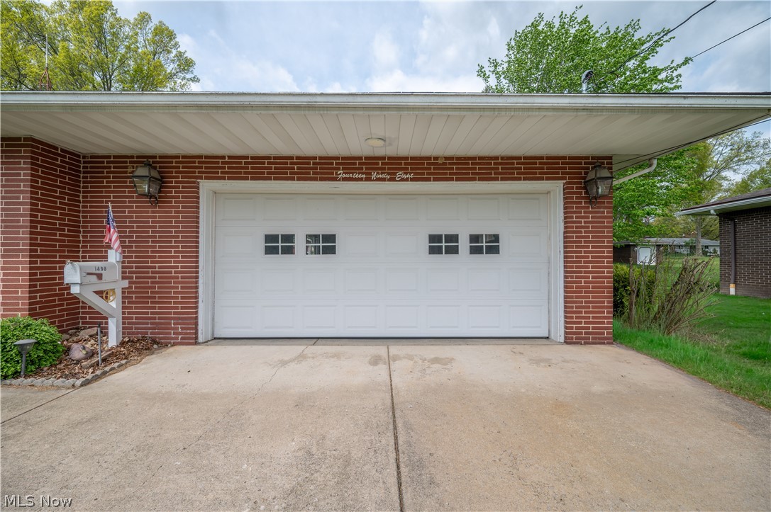1498 Brantford Drive