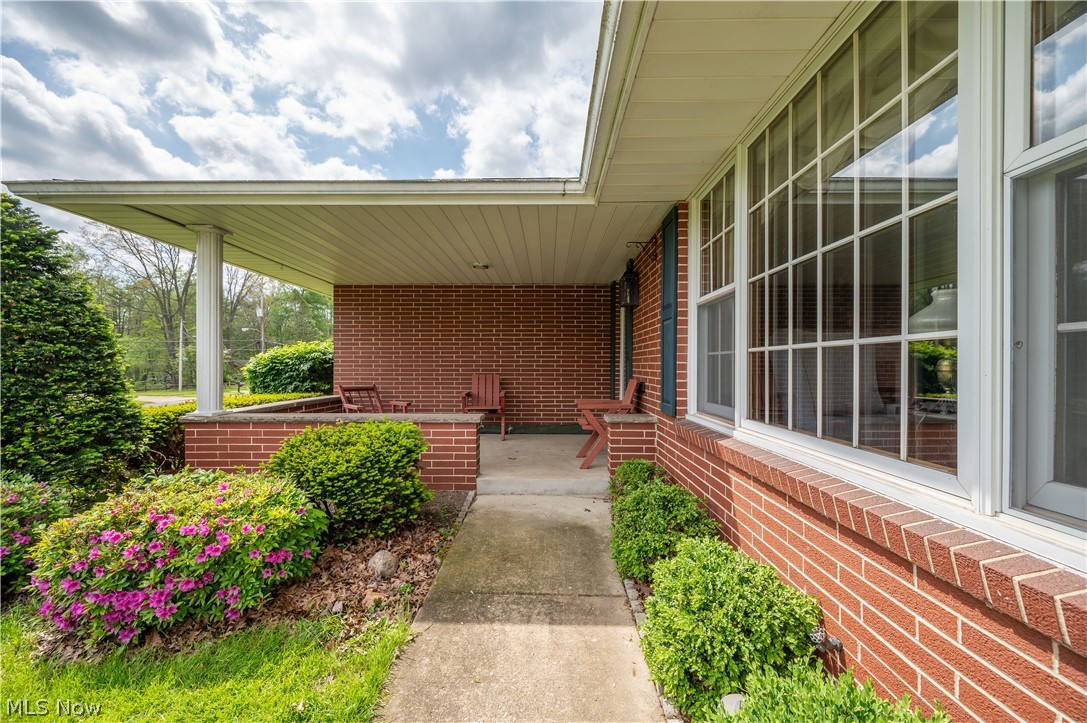 1498 Brantford Drive