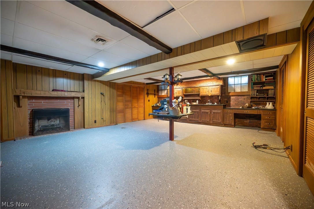 1498 Brantford Drive