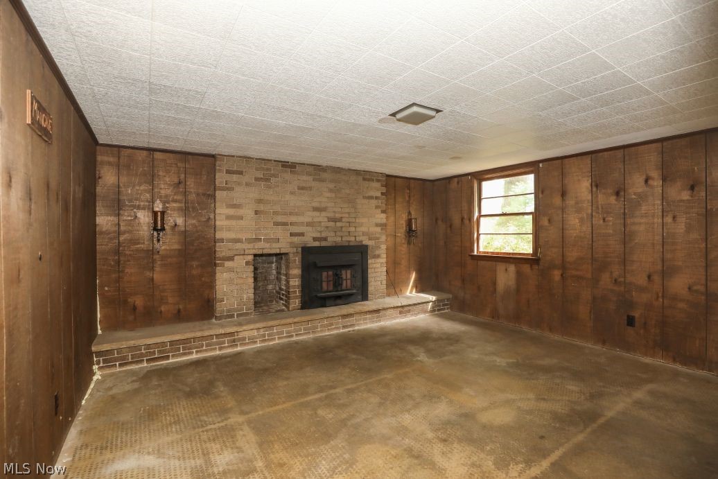 6425 Wall Street