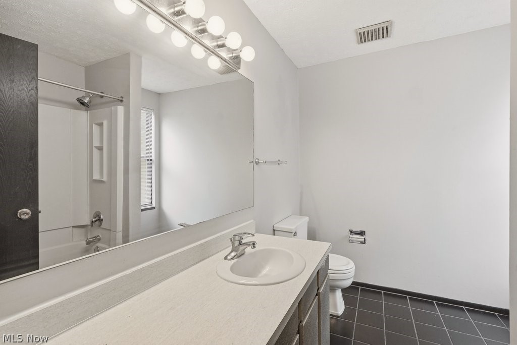 614 James Avenue 6A