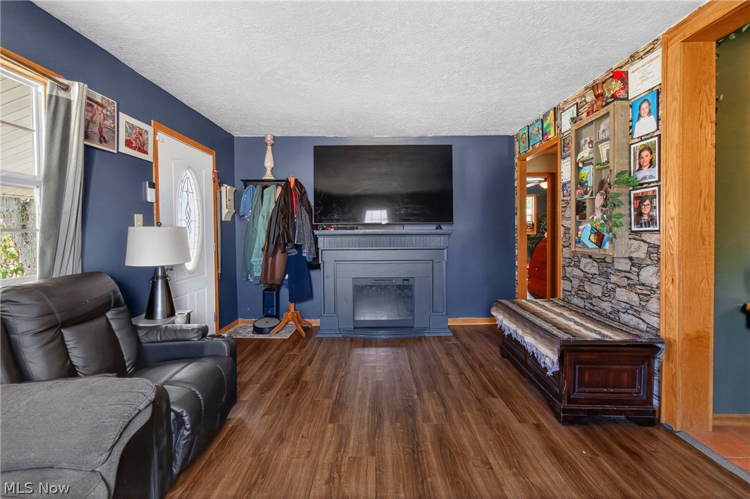 143 25th St. NW