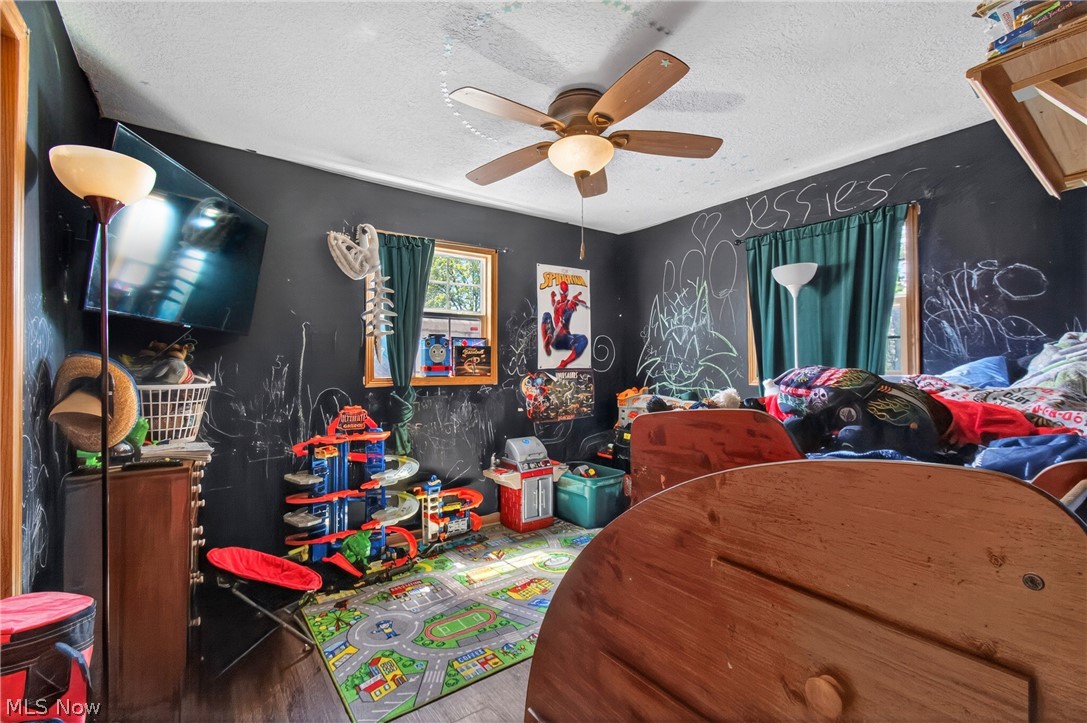 143 25th St. NW
