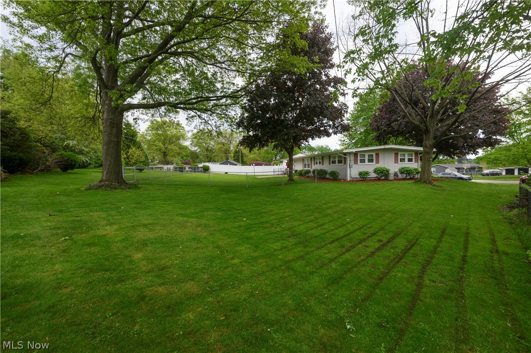 324 Lynn Circle NW